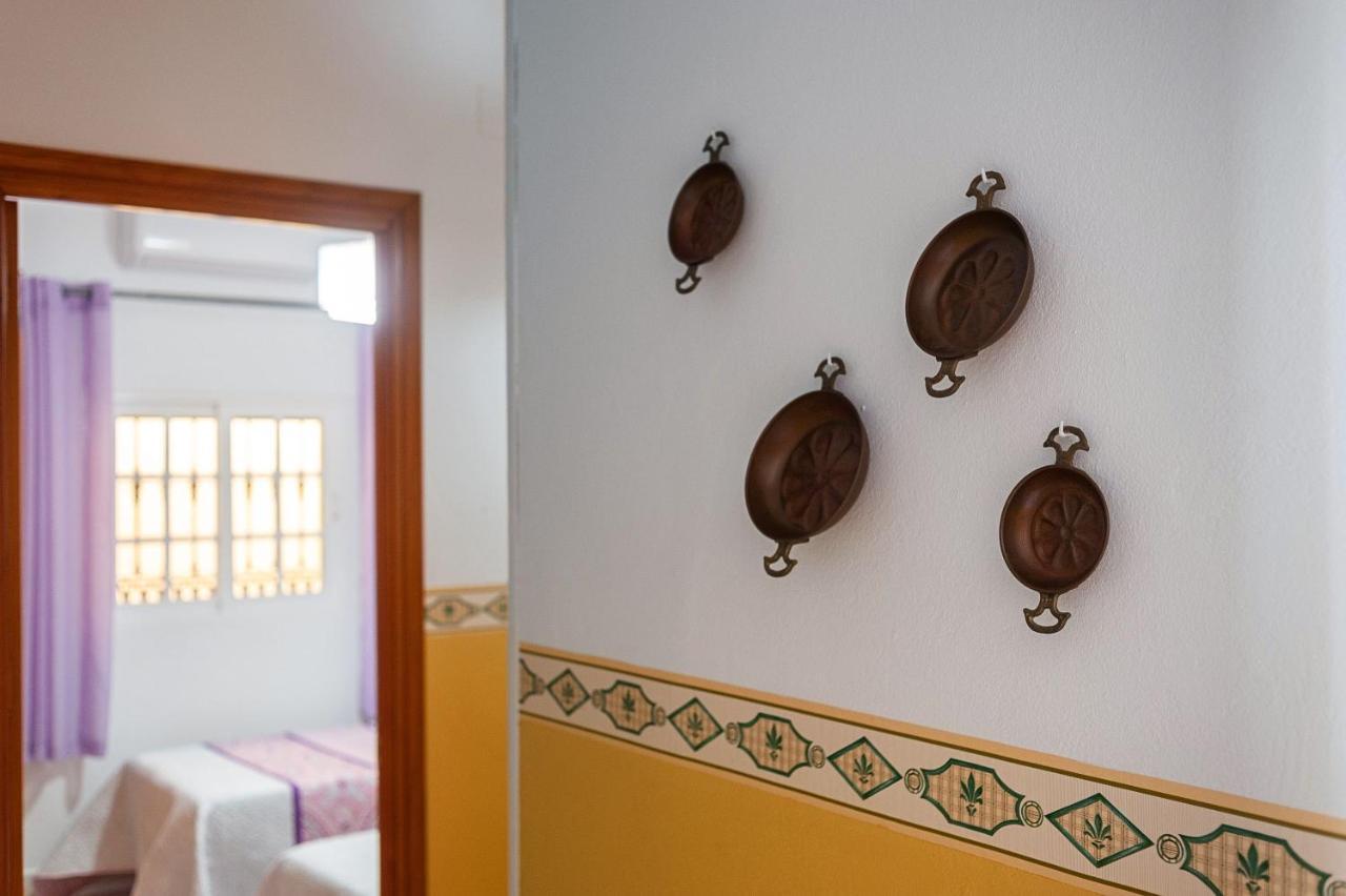 Вилла Casa Chiqui - Solo Familias Кониль-де-ла-Фронтера Экстерьер фото